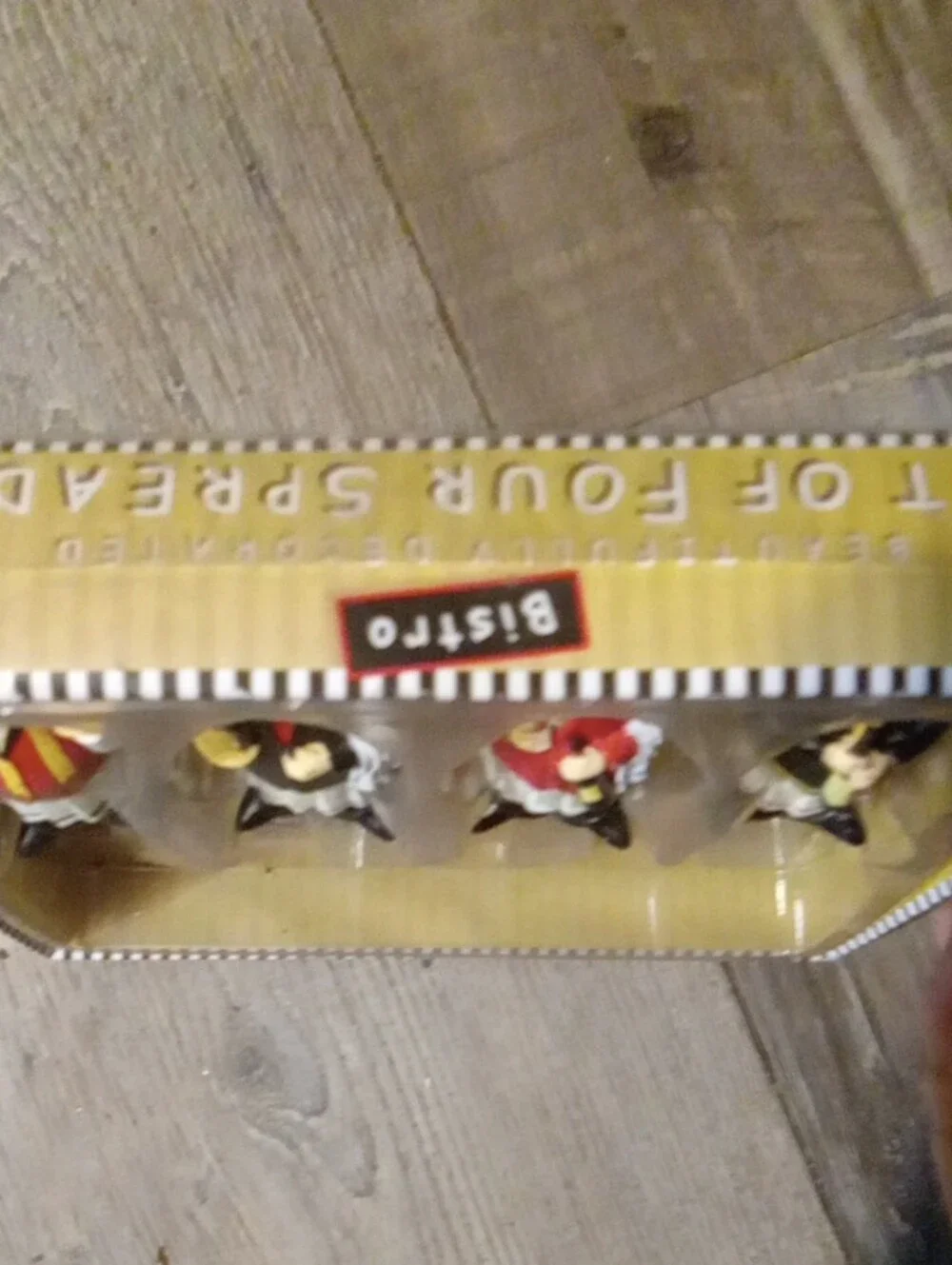 INC International Concepts Set of 4 Colorful Chef Spreaders